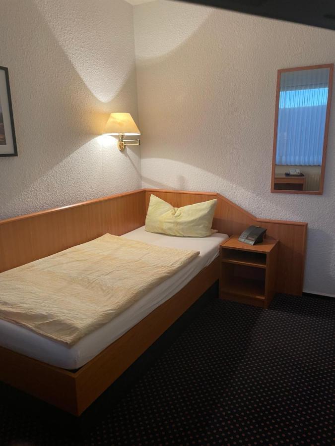 Hotel Pension Stoertebeker Biendorf Exterior foto